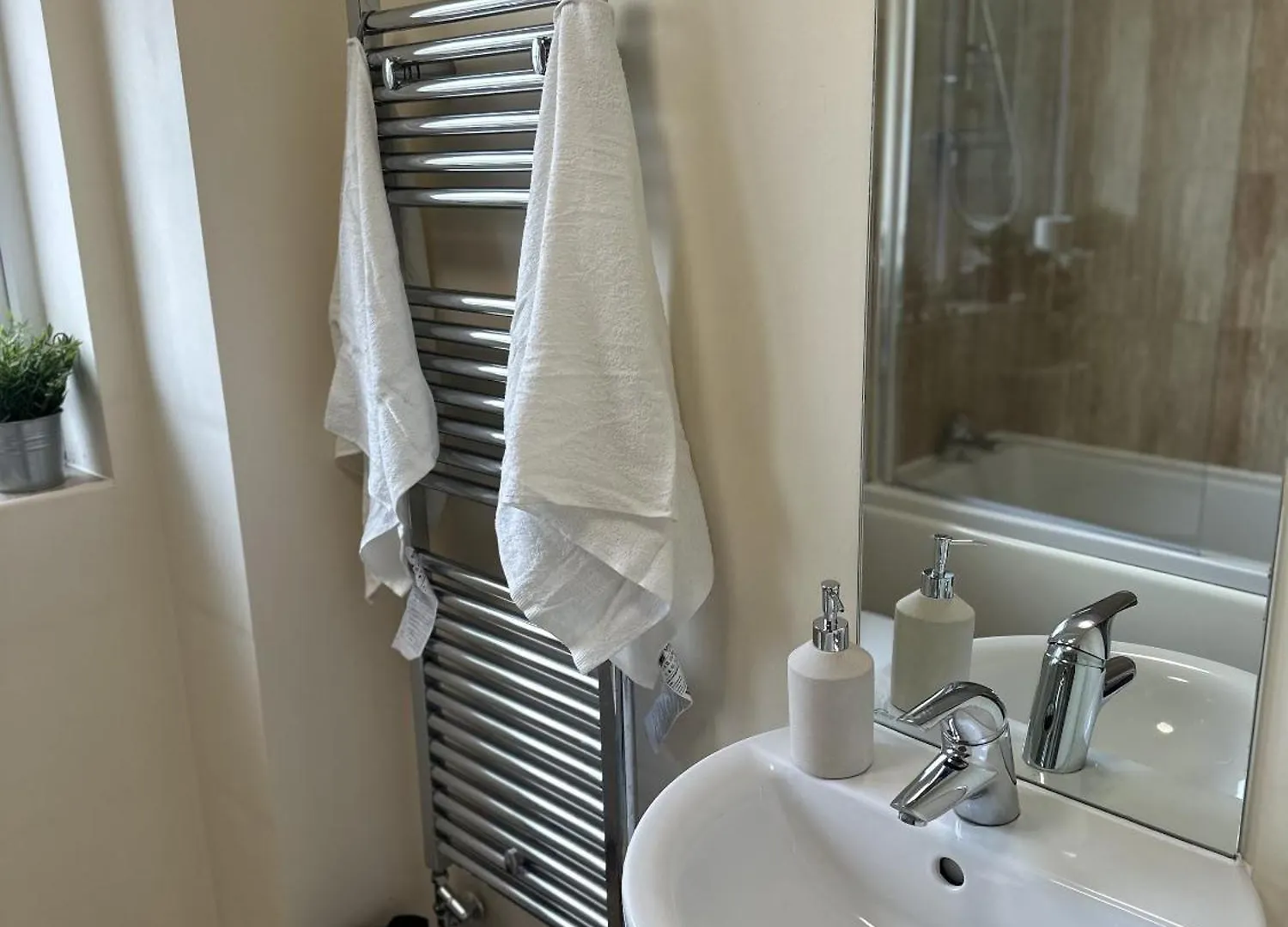 2 Bdr City Centre Apartment With Parking Cardiff Wielka Brytania